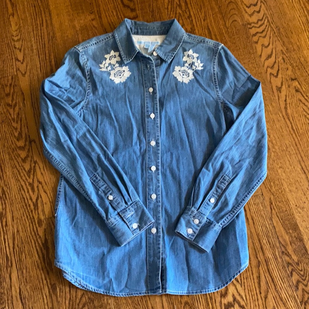Draper James “Howdy” floral chambray shirt